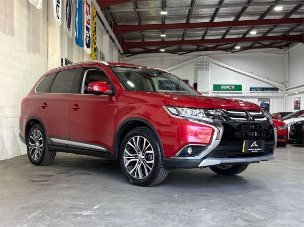 2017 MITSUBISHI OUTLANDER 4D WAGON ZL MY18.5 LS 7 SEAT (2WD) image