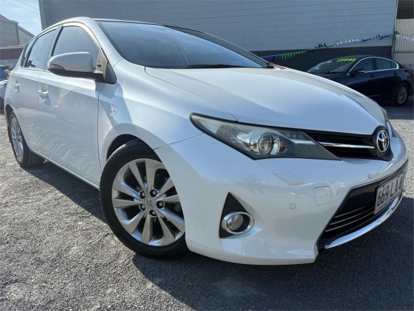 2014 Toyota Corolla Hatchback ZRE182R Levin ZR image