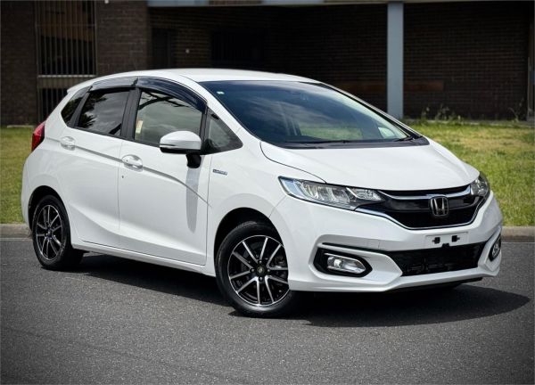 2019 Honda Fit Hybrid Sedan GP5 F image