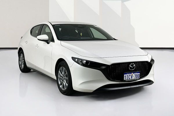 2024 Mazda MAZDA3 G20 PURE 300Q image