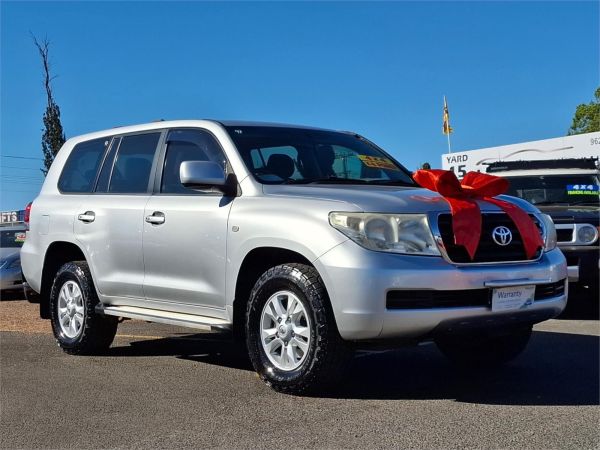 2011 Toyota Landcruiser Wagon VDJ200R MY10 GXL image