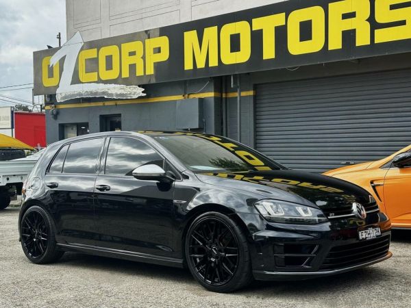 2015 Volkswagen Golf AU MY15 R Black 6 Speed Direct Shift Hatchback image