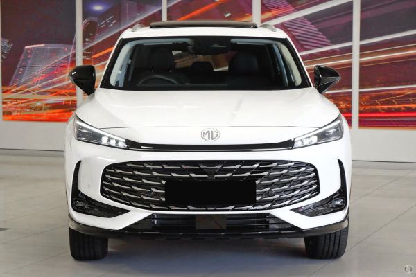 2025 MG HS Super Hybrid Essence Auto MY25 image