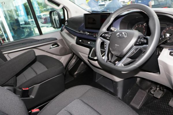 2025 LDV Deliver 7 SWB Auto image