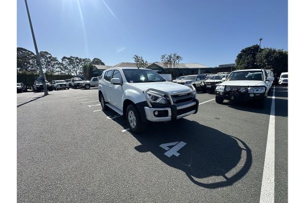 2020 Isuzu MU-X LS-M image