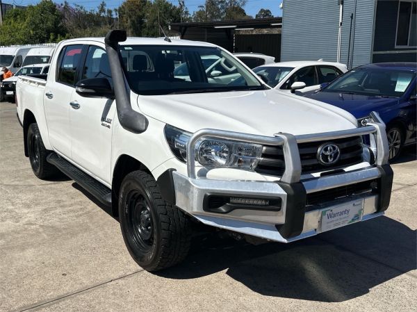 2017 Toyota Hilux Utility GUN126R SR image