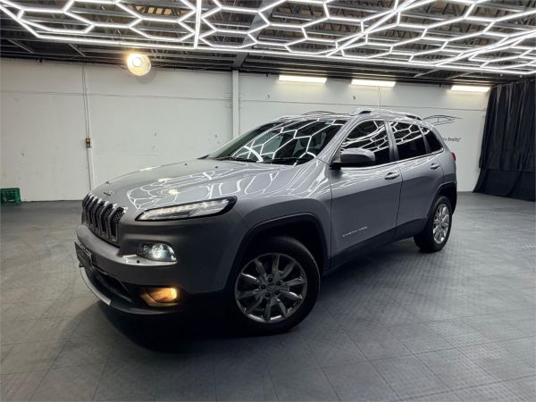 2014 Jeep Cherokee Wagon KL Limited image