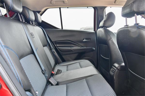 2020 Nissan Kicks Other image
