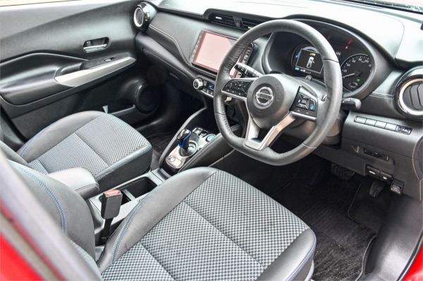 2020 Nissan Kicks Other image