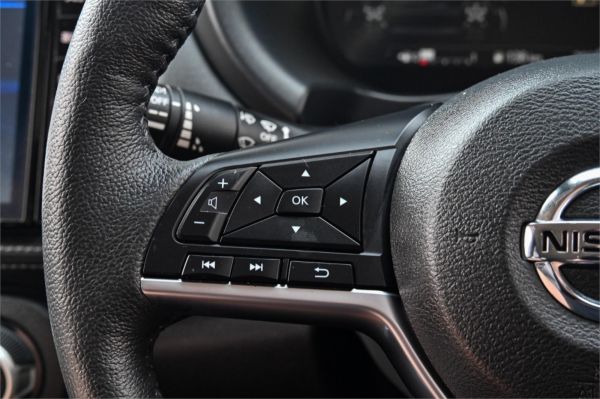 2020 Nissan Kicks Other image