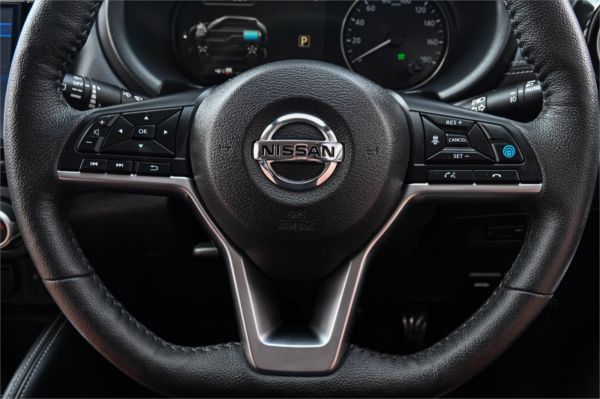 2020 Nissan Kicks Other image