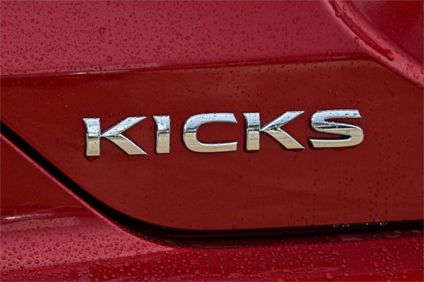 2020 Nissan Kicks Other image