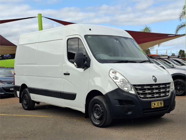 2014 Renault Master Cab Chassis X62 image