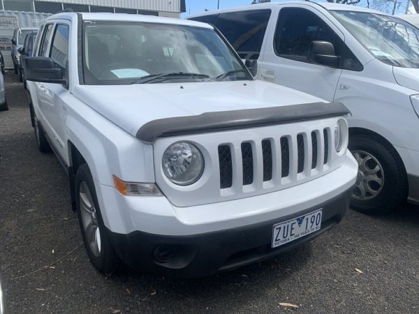 2013 Jeep Patriot MK MY12 Sport (4x2) White 6 Speed CVT Auto Sequential Wagon image