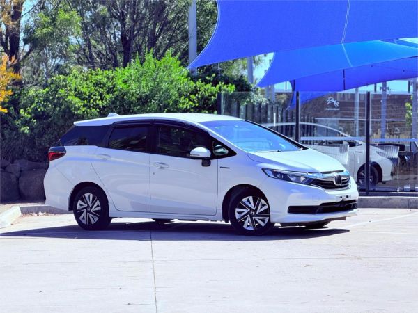2020 Honda Fit Shuttle Station Wagon GP7 Hybrid Honda Sensing image