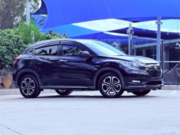 2017 Honda Vezel SUV RU3 HV XHONDA SENSING image