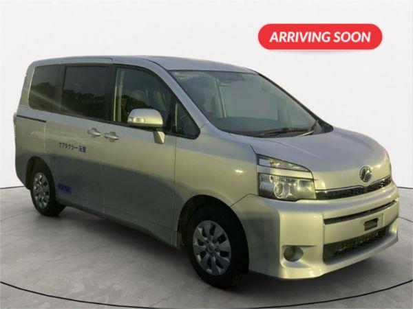2011 Toyota Voxy Welcab Welcab image