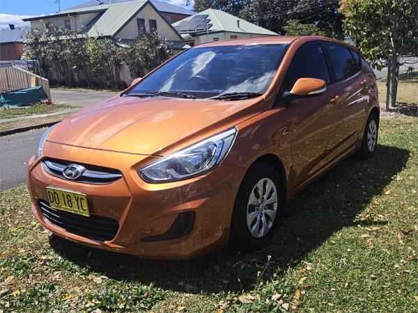 2015 HYUNDAI ACCENT 5D HATCHBACK RB2 MY15 ACTIVE image