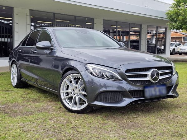 2016 Mercedes-Benz C-Class C250 Auto image