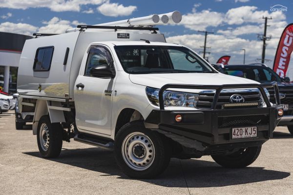 2018 Toyota Hilux SR Auto 4x4 image