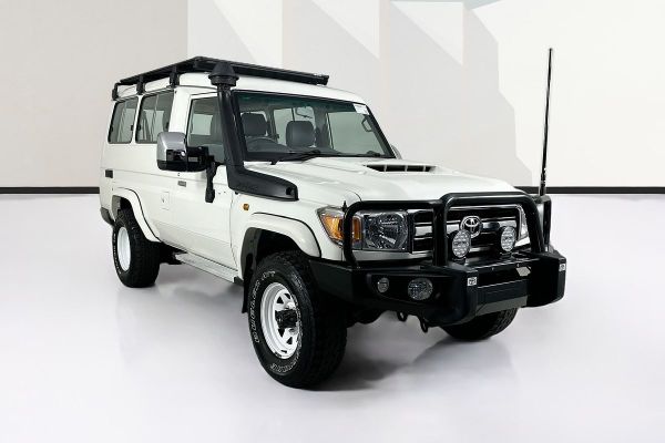 2019 Toyota LANDCRUISER GXL (4x4) 5 SEAT VDJ78R image