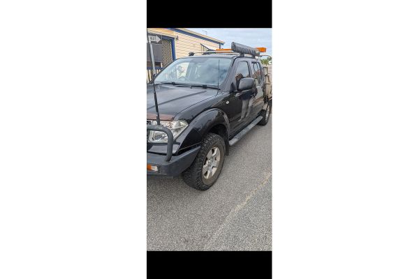 2011 Nissan Navara ST D40 4X4 image