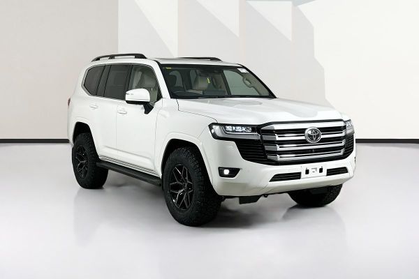 2024 Toyota LANDCRUISER LC300 VX (4x4) FJA300R image