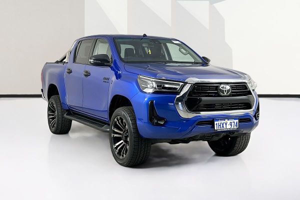 2020 Toyota HILUX SR5 (4x4) GUN126R FACELIFT 4X4 image