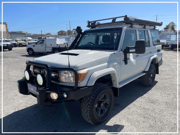 2011 Toyota Landcruiser Wagon VDJ76R MY10 GXL image
