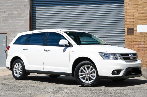 2015 Fiat Freemont Wagon JF MY15 Base image