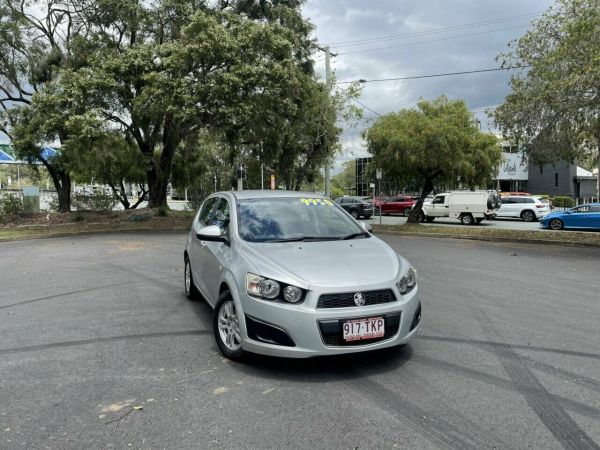 2013 Holden Barina TM MY14 CD Silver 5 Speed Manual Hatchback image