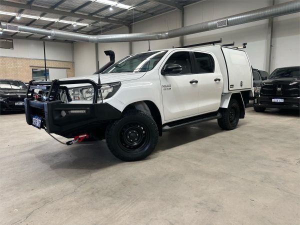 2019 TOYOTA HILUX DOUBLE C/CHAS GUN126R MY19 UPGRADE SR (4x4) image