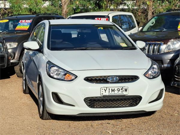 2018 Hyundai Accent Hatchback RB6 MY19 Sport image