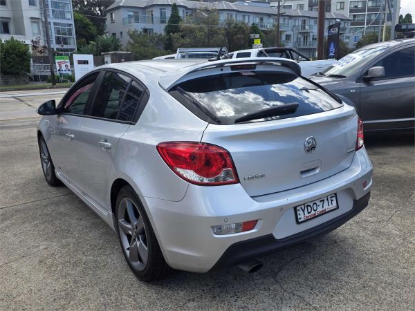 2016 HOLDEN CRUZE 5D HATCHBACK JH MY16 SRi Z-SERIES image
