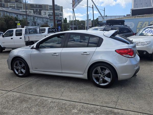 2016 HOLDEN CRUZE 5D HATCHBACK JH MY16 SRi Z-SERIES image