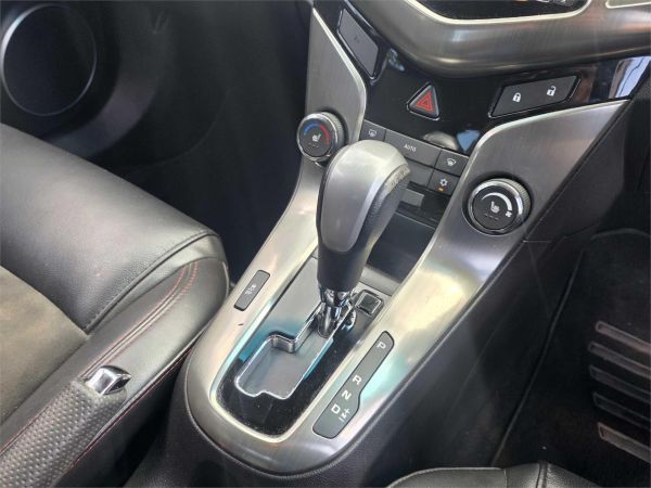2016 HOLDEN CRUZE 5D HATCHBACK JH MY16 SRi Z-SERIES image