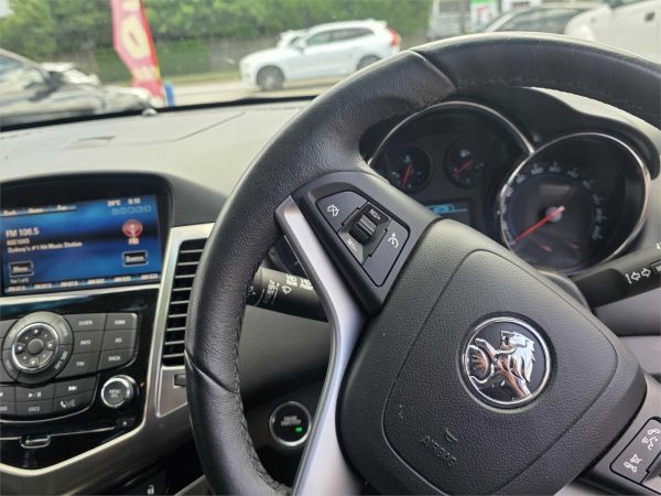 2016 HOLDEN CRUZE 5D HATCHBACK JH MY16 SRi Z-SERIES image