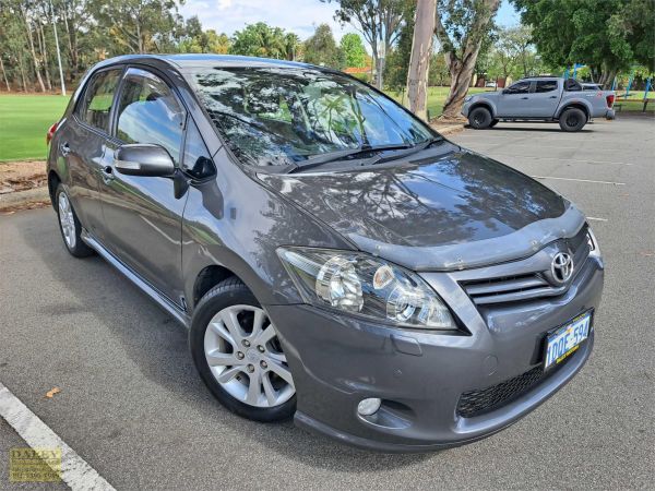 2010 Toyota Corolla Hatchback ZRE152R MY10 Levin ZR image