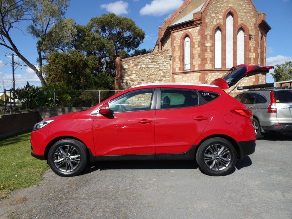 2014 Hyundai IX35 SUV image