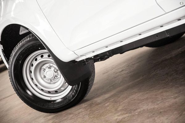 2025 Isuzu D-MAX SX Auto 4x4 MY25.5 image
