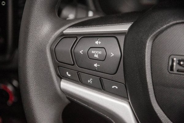 2025 Isuzu D-MAX SX Auto 4x4 MY25.5 image