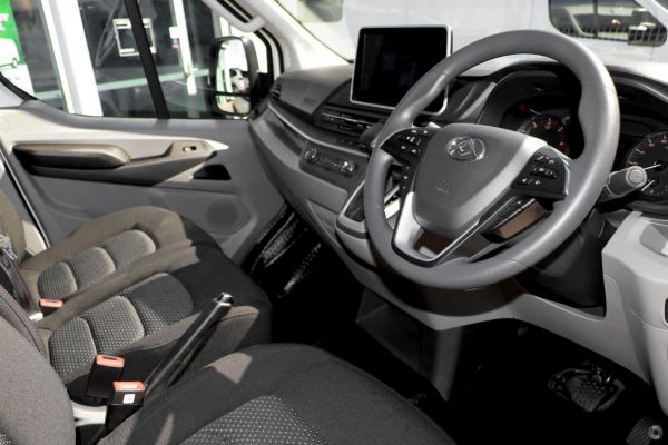 2025 LDV Deliver 9 Medium Wheelbase Auto MY24 image