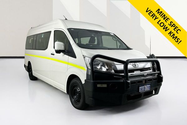 2021 Toyota Hiace SLWB COMMUTER (12 SEATS) GDH322R image