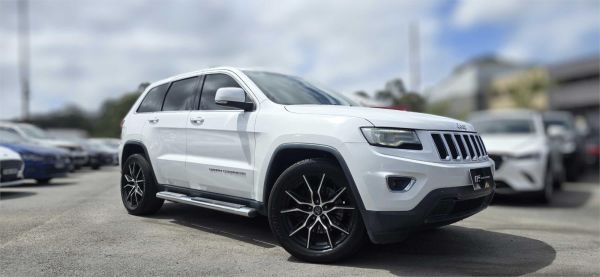 2014 JEEP GRAND CHEROKEE 4D WAGON WK MY14 LAREDO (4x4) image