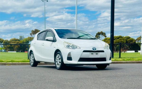 2014 Toyota Aqua Hatchback NHP10 G image