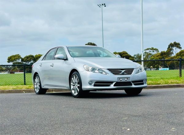 2010 Toyota Mark X Sedan GRX133 Premium image