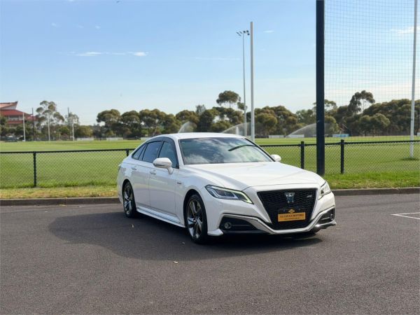 2018 Toyota Crown Sedan AZSH20 RS image