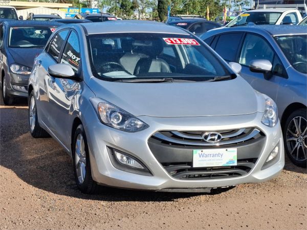 2014 HYUNDAI i30 HATCHBACK GD SE image