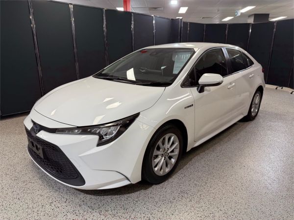 2021 TOYOTA COROLLA 4D SEDAN ZWE211R ASCENT SPORT + NAVI HYBRID image
