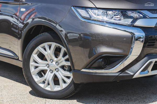 2020 Mitsubishi Outlander ES ZL Auto 2WD MY20 image